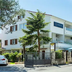 Villa Ladavac B&B krevet i doručak