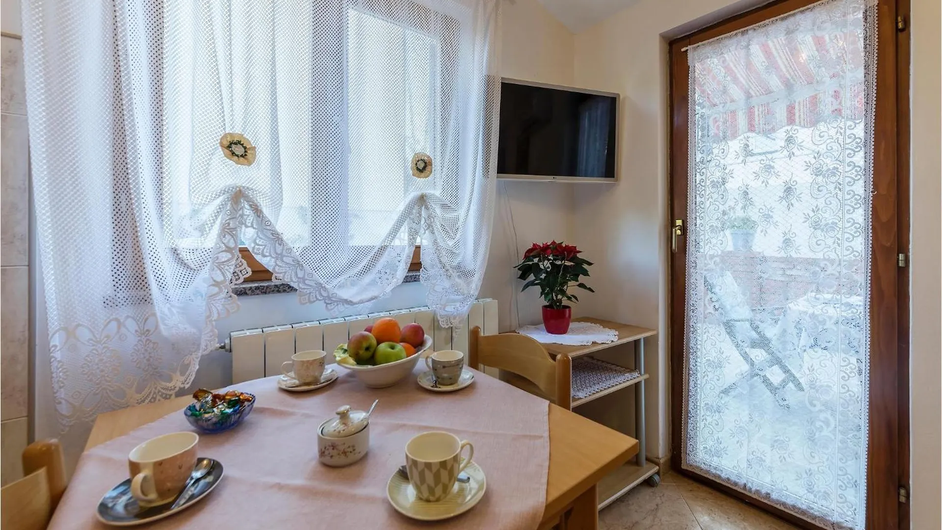 Lovely Apartment In Rovinj With Wifi