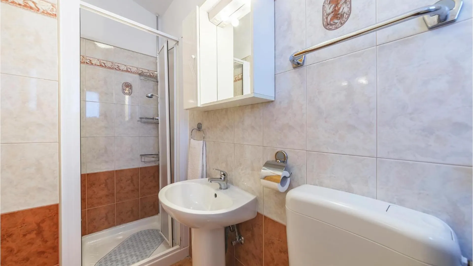 Lovely Apartment In Rovinj With Wifi